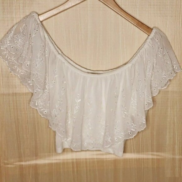 Forever 21 Womens White Eyelet Style Flowy Off The Shoulder Bandeau Top Medium - Picture 1 of 7